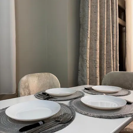 Modern With Comforts Apartament