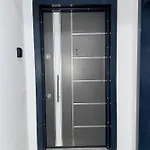 Modern With Comforts Тирана